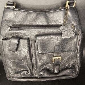 Gianni Bernini‎ over the shoulder hand bag. Genuine leather.